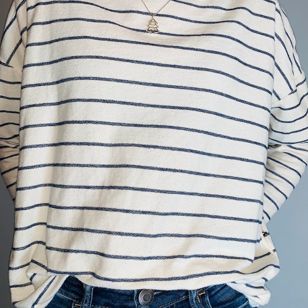 Stripped long sleeve shirt